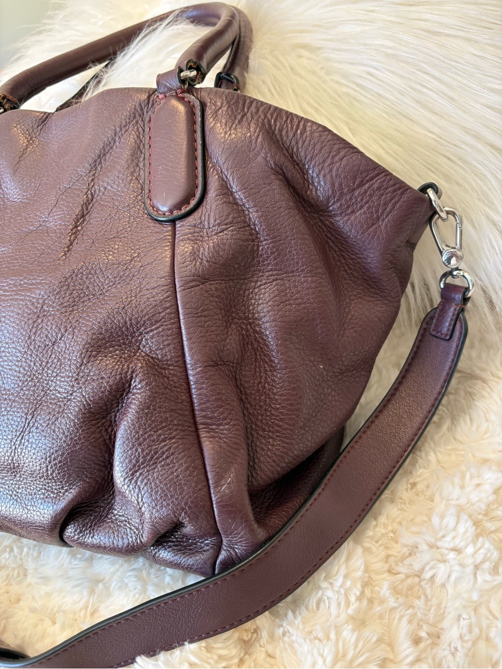 Vintage 2000’s Marc by Marc Jacobs Pebbled Leather Shoulder Bag - Burgundy - Picture 5 of 8